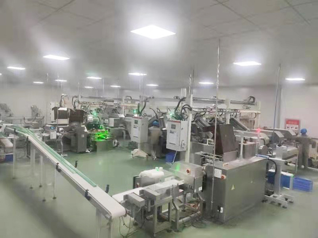 客戶使用往複式立體袋包裝機現場視頻